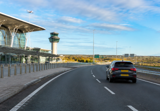 Liverpool to Manchester Airport Taxi