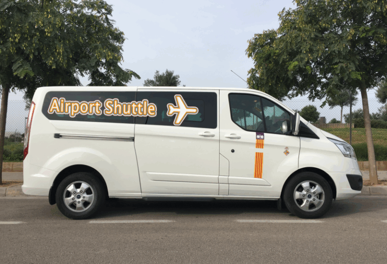 Manchester Airport to Conwy & Return | Taxi, Minibus & Executive Transfers