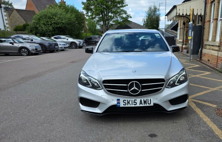 Nottingham Trent University to Manchester Airport | Taxi & Minibus Transfers