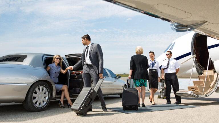 Manchester Airport to Liverpool Hope University | Taxi Transfers, Minibuses & Executive Transfers