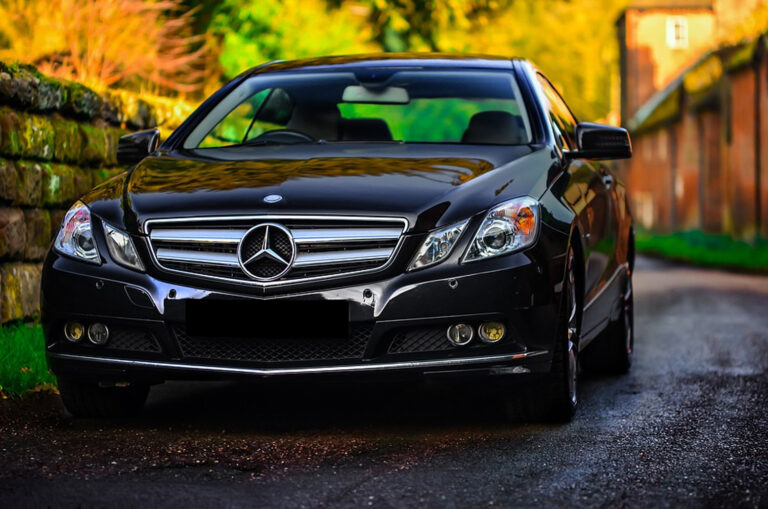 Stockton-on-Tees to Manchester Airport | Taxi Transfers, Minibuses & Executive Transfers